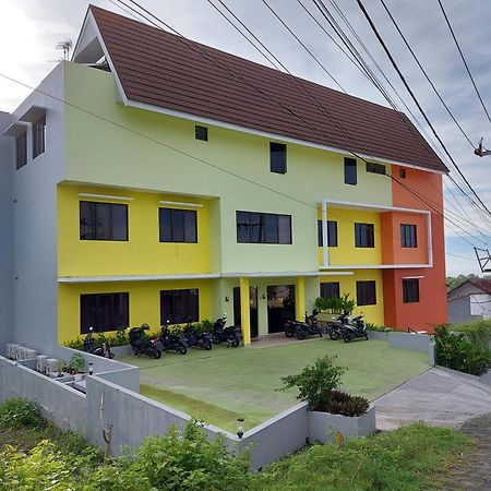 Yellow Guest House Uluwatu  Ngoại thất bức ảnh